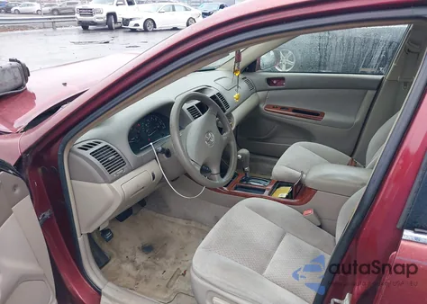 2004 Toyota Camry Xle from USA, damaged, VIN 4T1BE30K24U323196